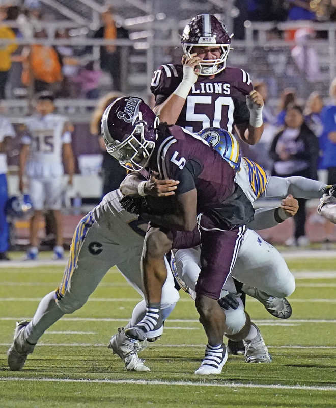 Ennis running back Wenderius Jones (5) was hard to stop, rushing 22 times for 89 yards and three touchdowns in Ennis’ win over Corsicana. Photo by Lezley Norris.