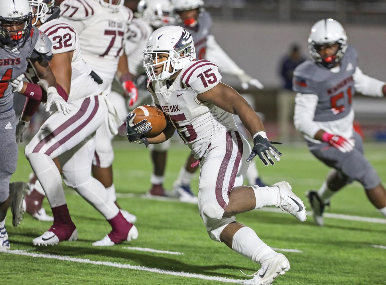 C.J. Palmer ran for 189 yards and two touchdowns as Red Oak put up double digits in each of the first three quarters and never punted in the game.