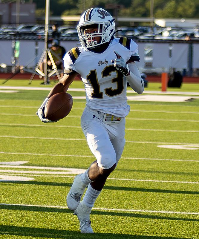 Corey Johnson (13) caught 2 passes for 52 yards in Italy’s 19-7 win over Clifton.