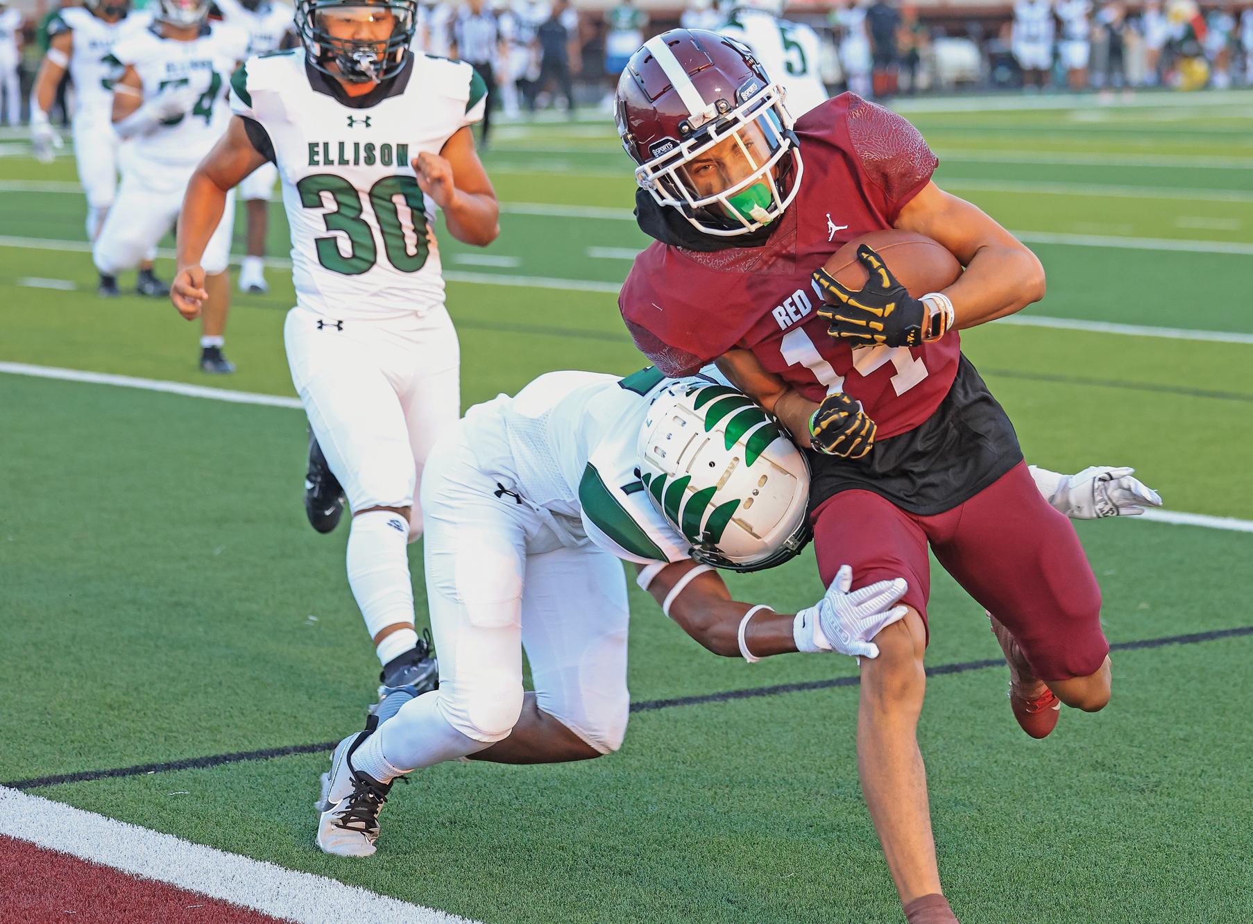 WR Dylan Gayton (14) broke free across the middle, hauled in a QB Reggie Moody pass, and shed a tackler to score a touchdown.