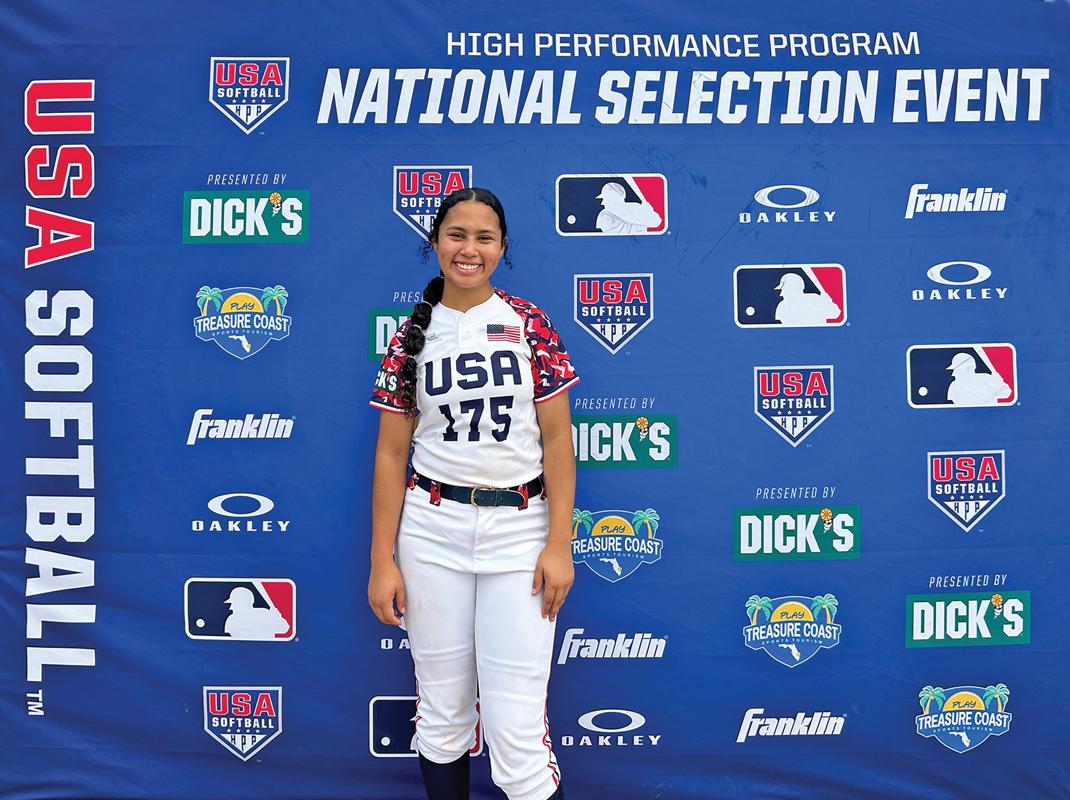 Maci Barnes, a pitcher for the Texas Bombers Gold 14U Malpass