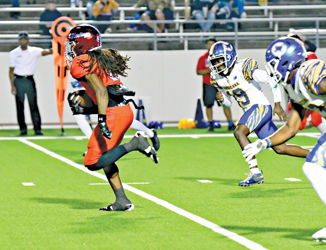 Junior running back Za’Ko Davis rushed for 210 yards and two touchdowns on only nine carries. Photo by Fred Phipps.