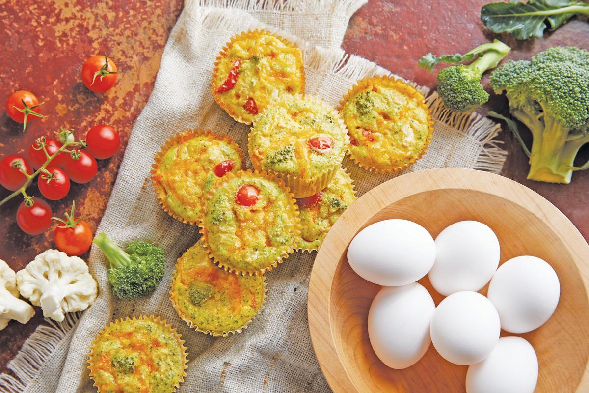 Broccoli and Cauliflower Cheddar Quinoa Bites