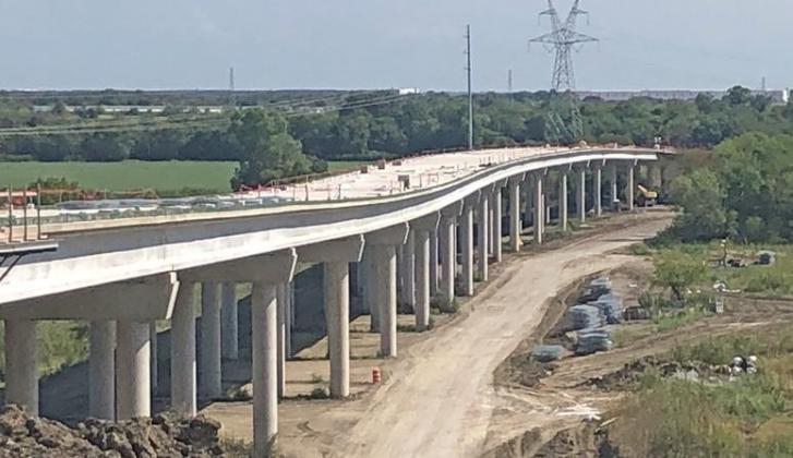 Loop 9 linking Interstate Highway 35E in Red Oak to IH-45 north of Ferris is expected to be completed in 2025. Above is construction of Loop 9 viewed looking east from Ferris Road north of Ferris.